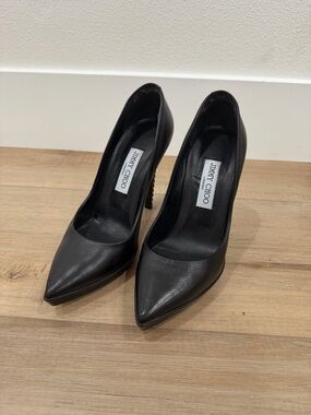 Jimmy Choo Black Pointed-Toe Leather Pumps